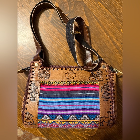 Hand made Peruvian bag - Picture 2 of 3